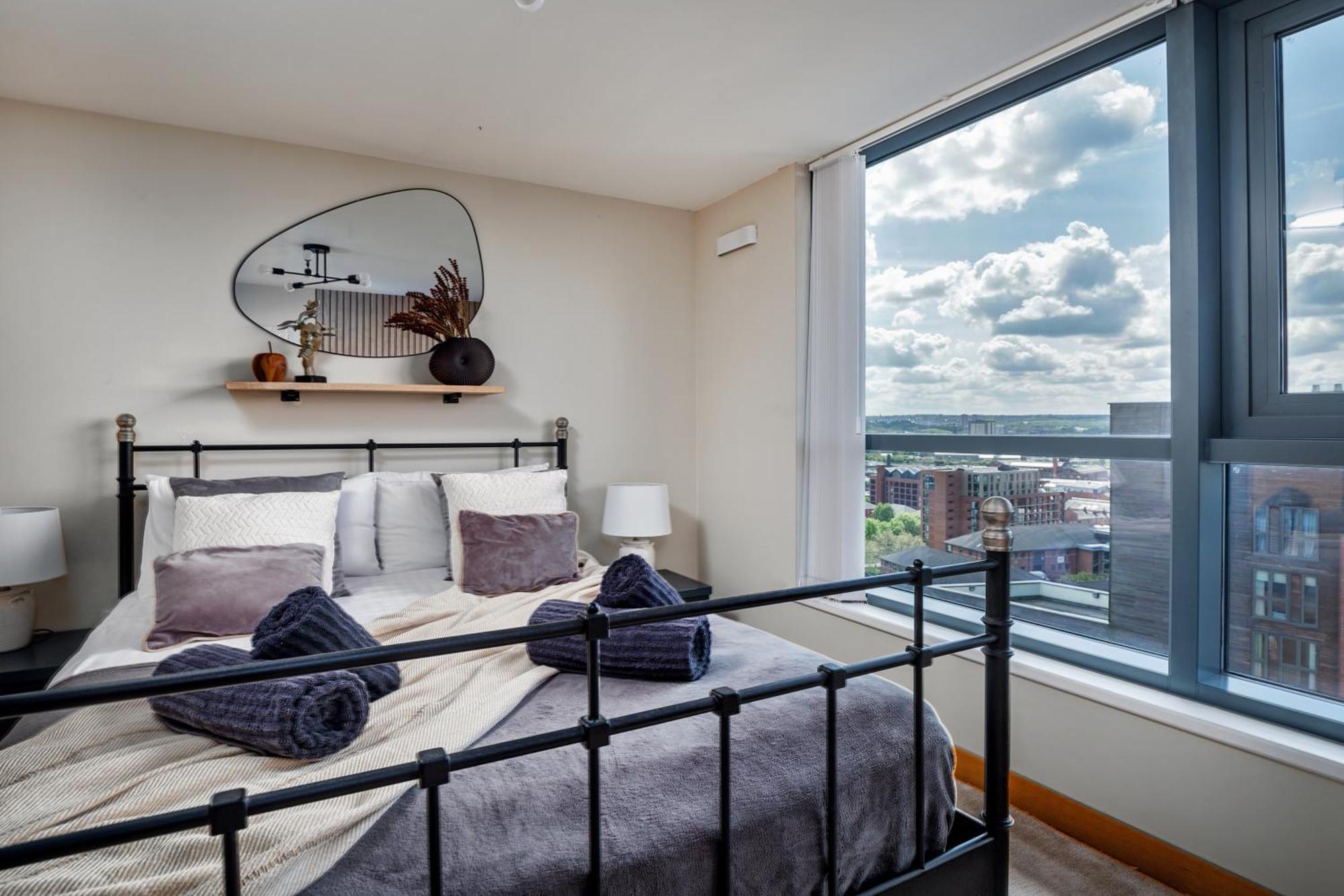 Large Central Penthouse In Leeds Leeds  Exterior foto